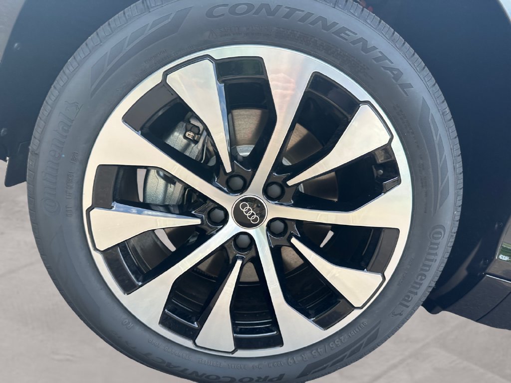 New 2026 Audi Q3 quattro 2.0T AWD/4WD image 14
