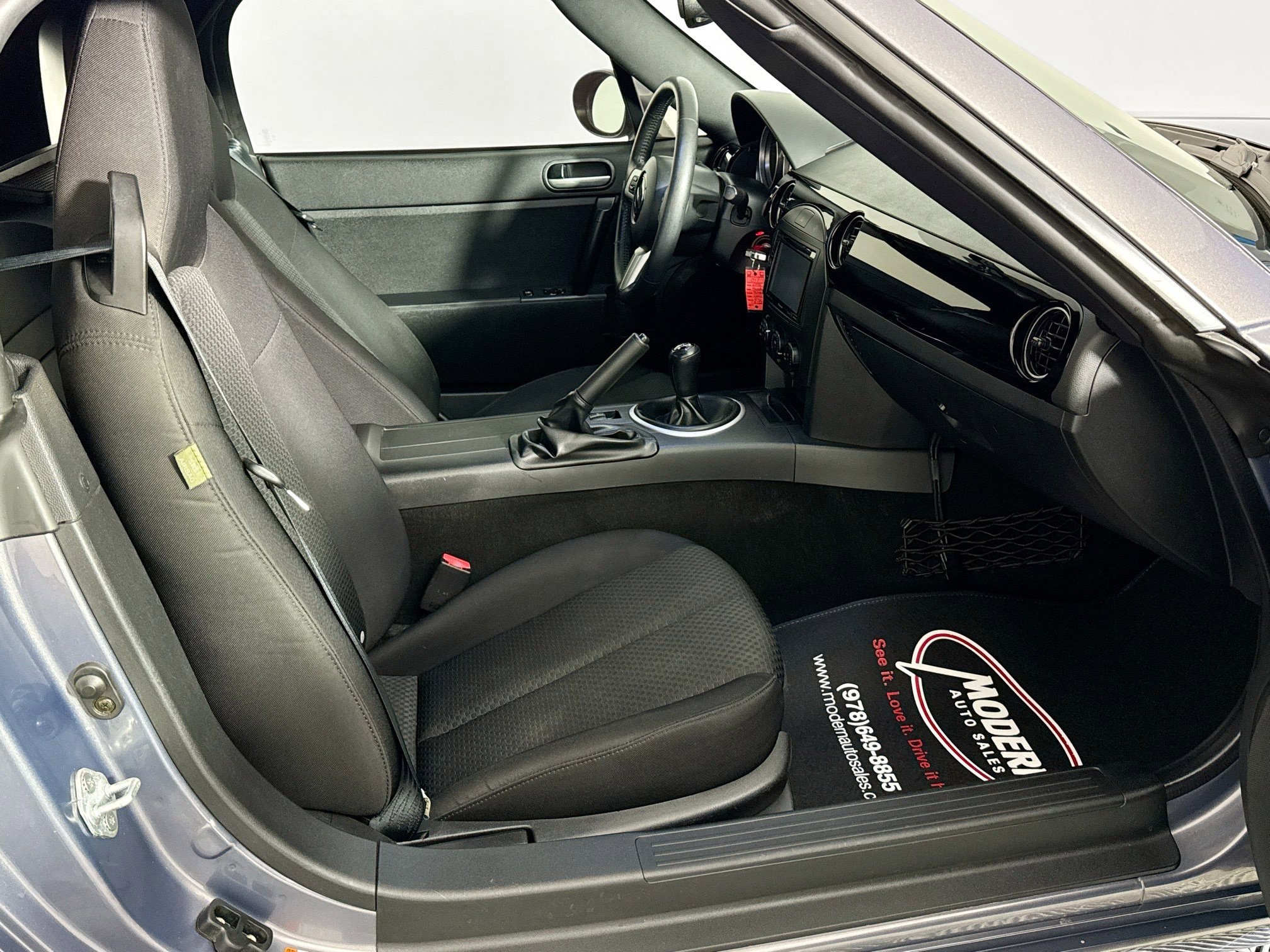 Used 2006 MAZDA MX-5 Miata Touring RWD image 27