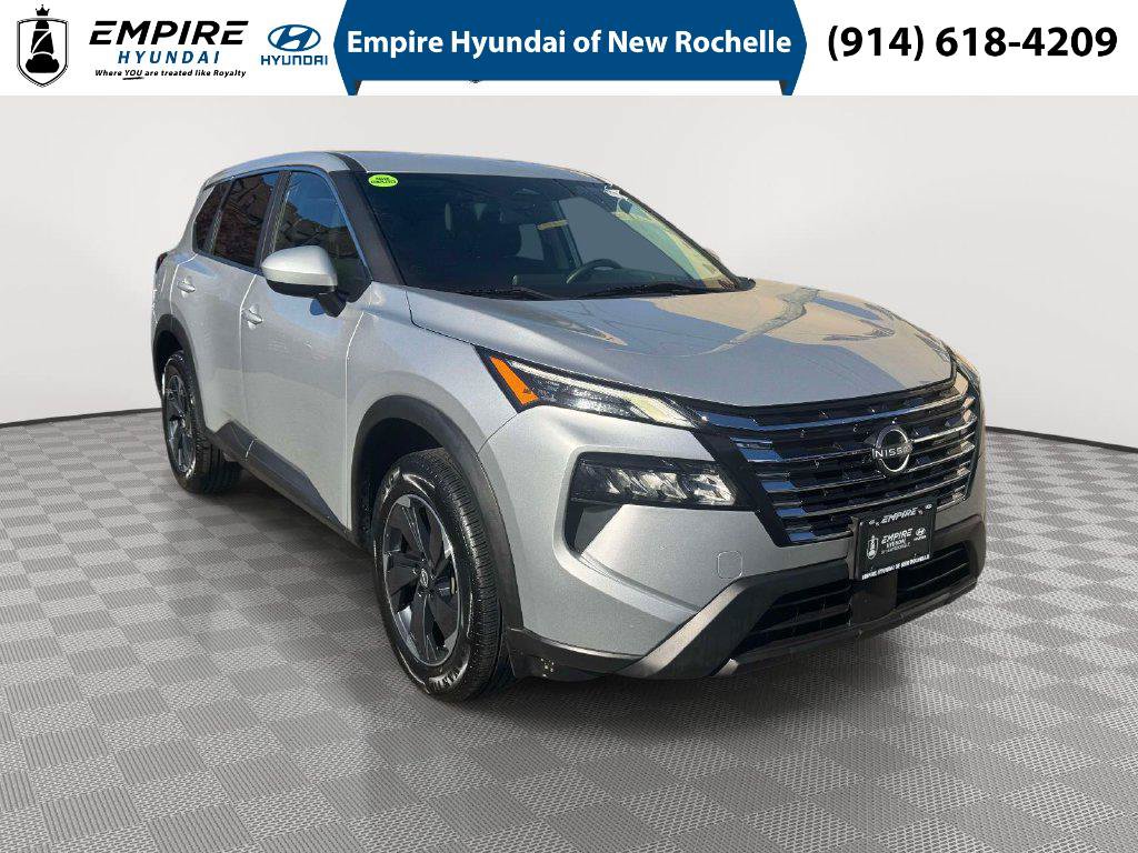 Used 2024 Nissan Rogue SV AWD/4WD image 1