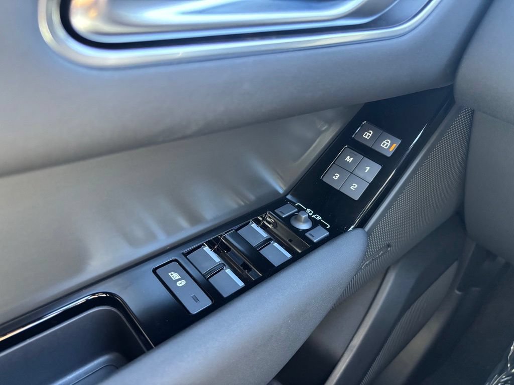 New 2026 Land Rover Range Rover Velar S AWD/4WD image 10