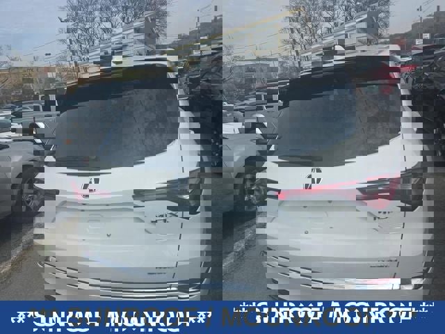 Used 2023 Acura MDX SH-AWD image 4