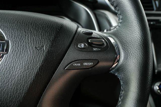 Used 2020 Nissan Murano SV FWD image 11
