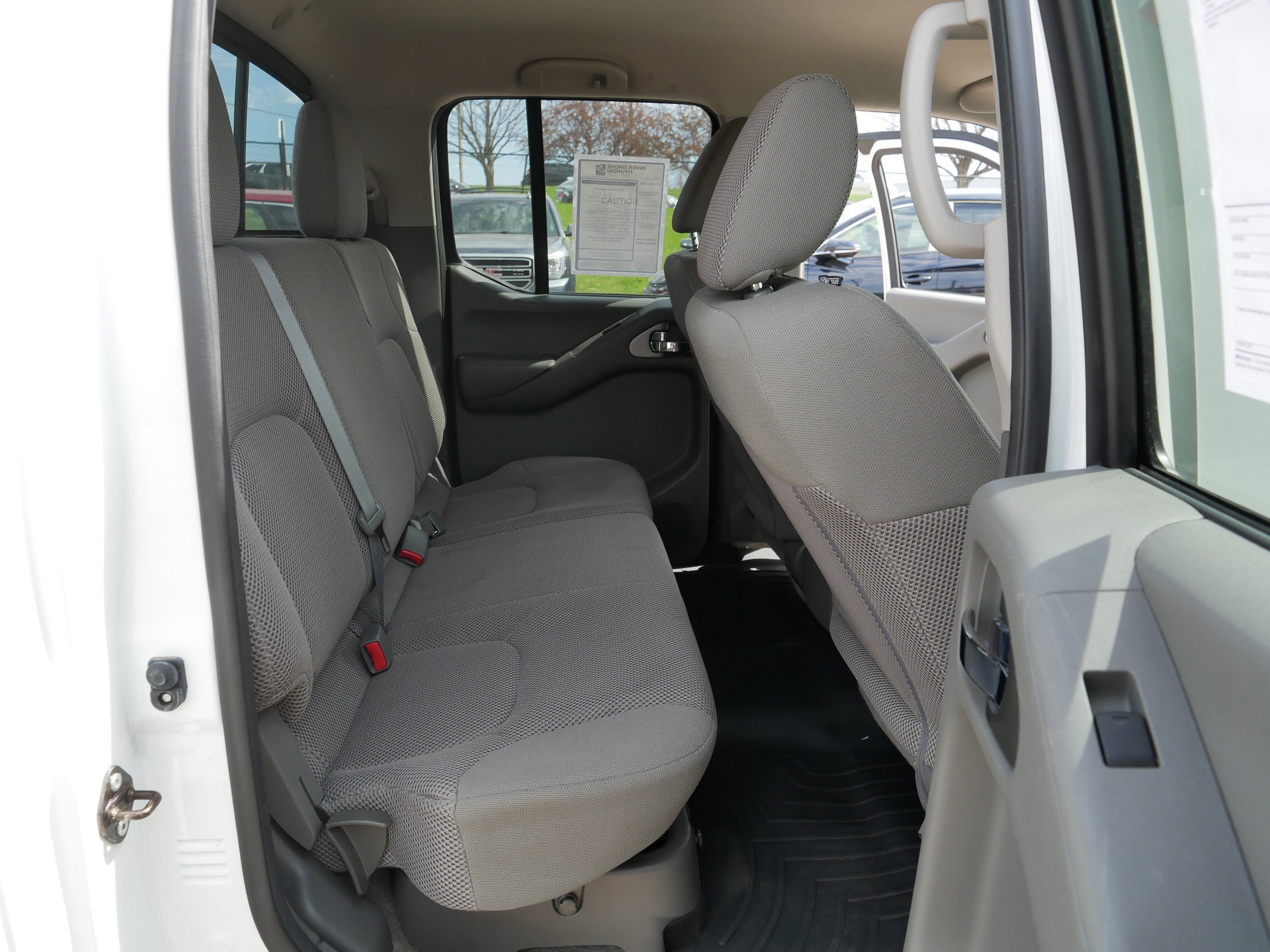 Used 2016 Nissan Frontier SV AWD/4WD image 18