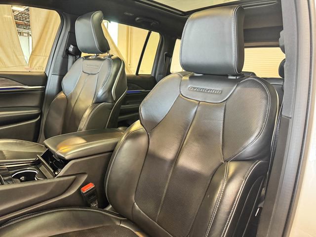 Used 2022 Jeep Grand Cherokee Overland w/ Luxury Tech Group IV image 22