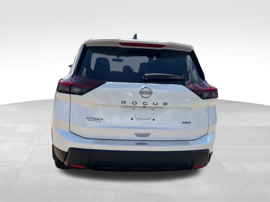 New 2026 Nissan Rogue SV AWD/4WD image 4