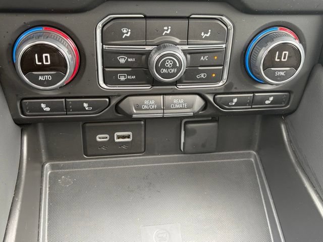 Used 2024 Chevrolet Tahoe RST w/ Luxury Package AWD/4WD image 23