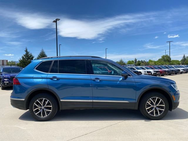 Used 2020 Volkswagen Tiguan SE w/ 3rd Row Seat Package AWD/4WD image 6