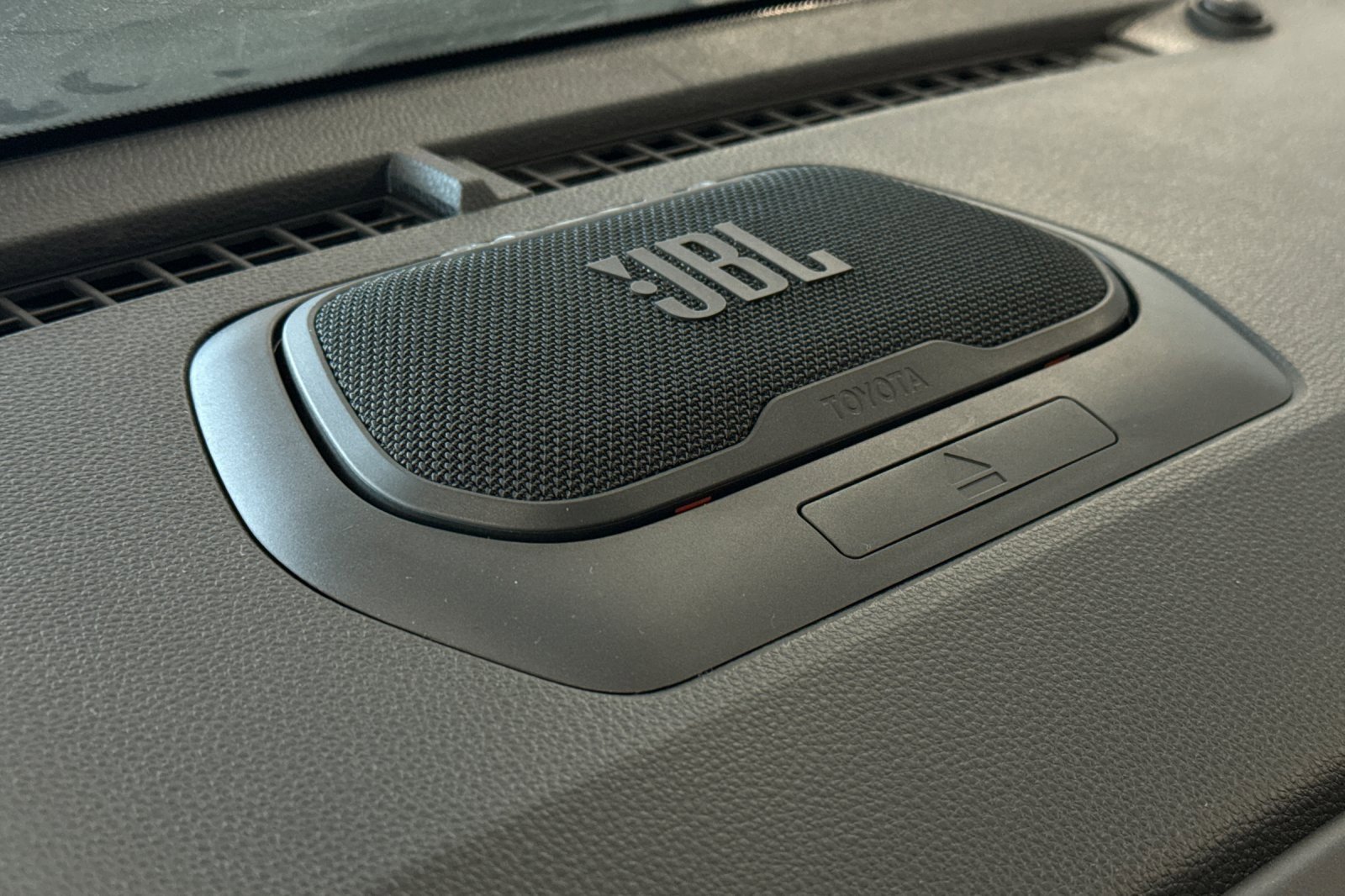 New 2025 Toyota Tacoma Trailhunter image 20