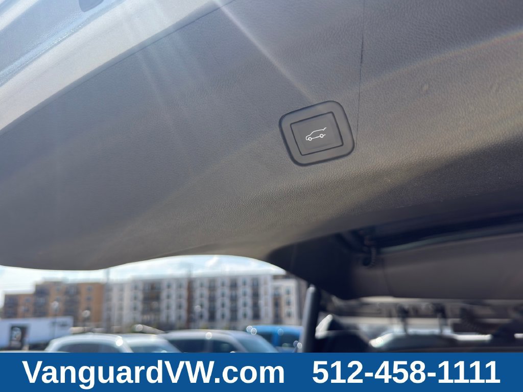 Used 2026 Chevrolet Suburban RST AWD/4WD image 10