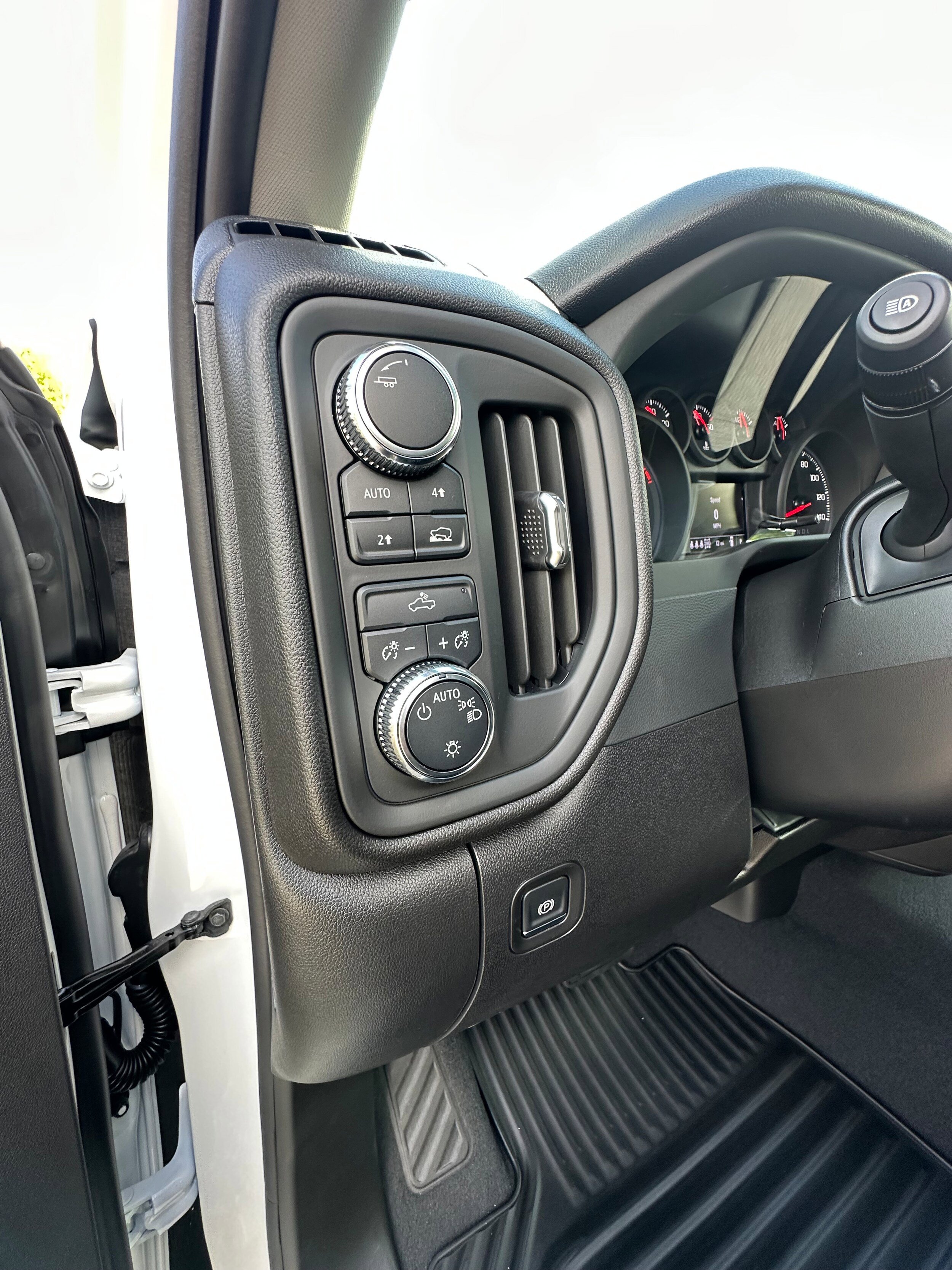 New 2026 GMC Sierra 1500 Pro w/ Graphite Edition AWD/4WD image 12