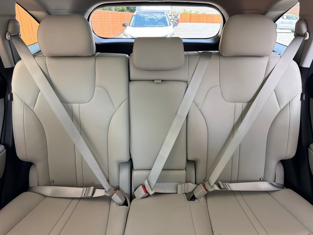 Used 2026 Kia Sorento S w/ S Panoramic Sunroof Package FWD image 28