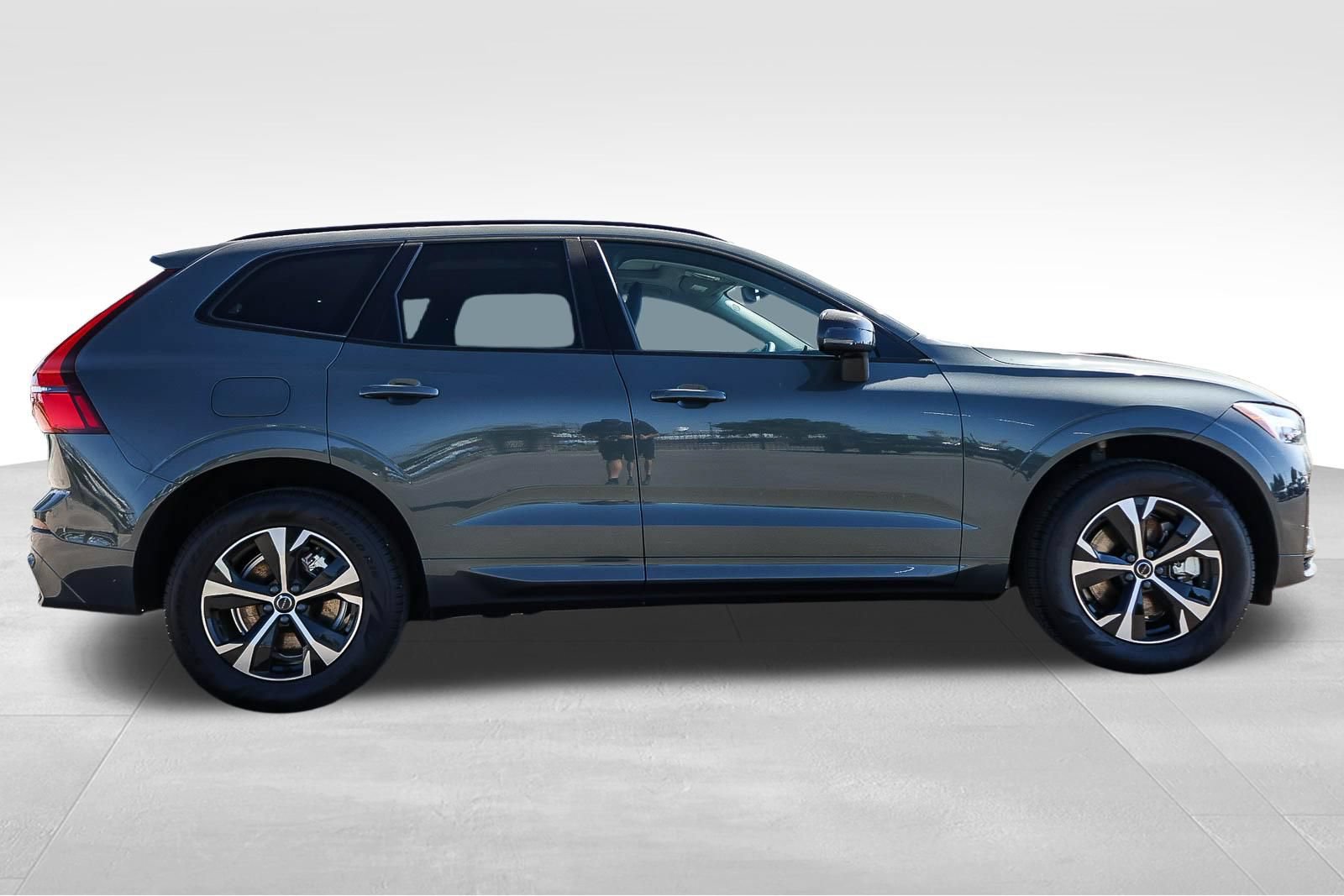 New 2026 Volvo XC60 T8 Core w/ Climate Package AWD/4WD image 4