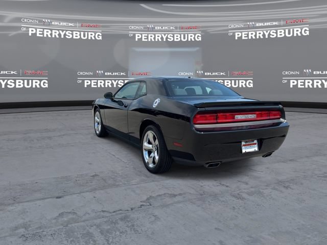 Used 2014 Dodge Challenger SXT w/ Super Sport Group (SS/T) RWD image 6