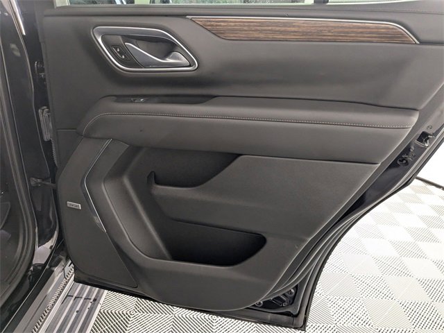 Used 2021 Chevrolet Tahoe High Country w/ Premium Package image 35