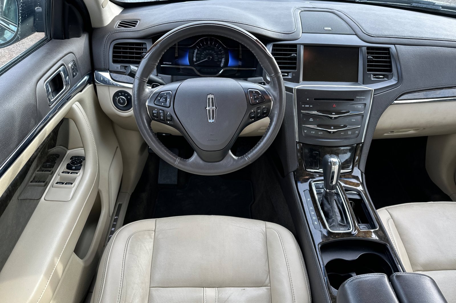 Used 2014 Lincoln MKS w/ Equipment Group 101A image 15