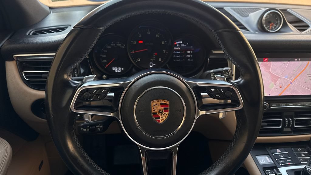 Used 2019 Porsche Macan AWD/4WD image 22