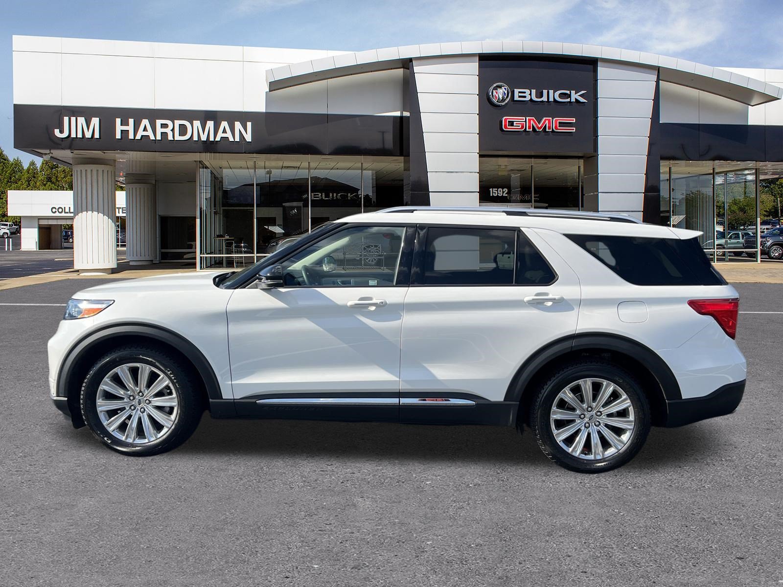 Used 2022 Ford Explorer Limited w/ Equipment Group 301A RWD image 4