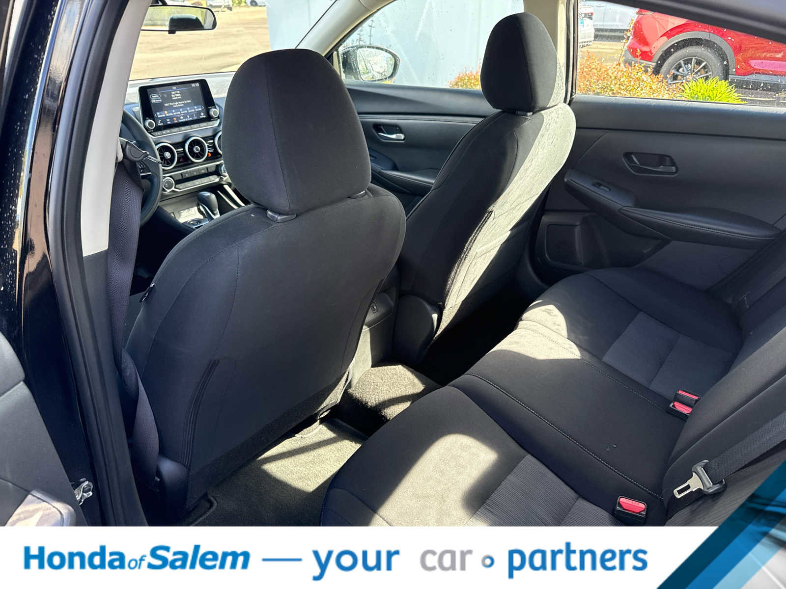 Used 2024 Nissan Sentra SV FWD image 12