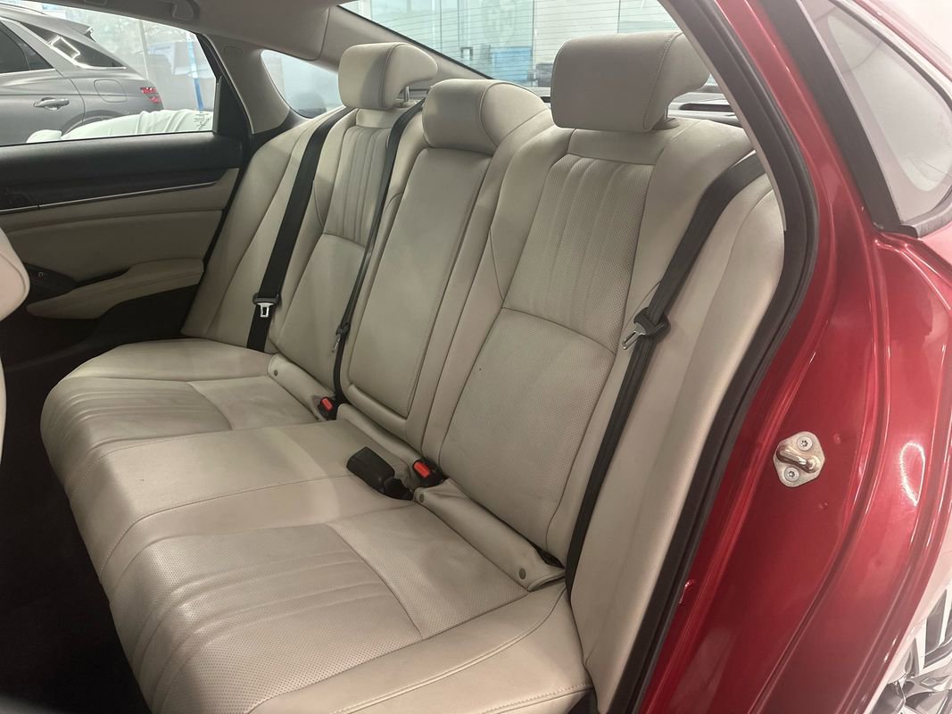 Used 2019 Honda Accord Touring image 21