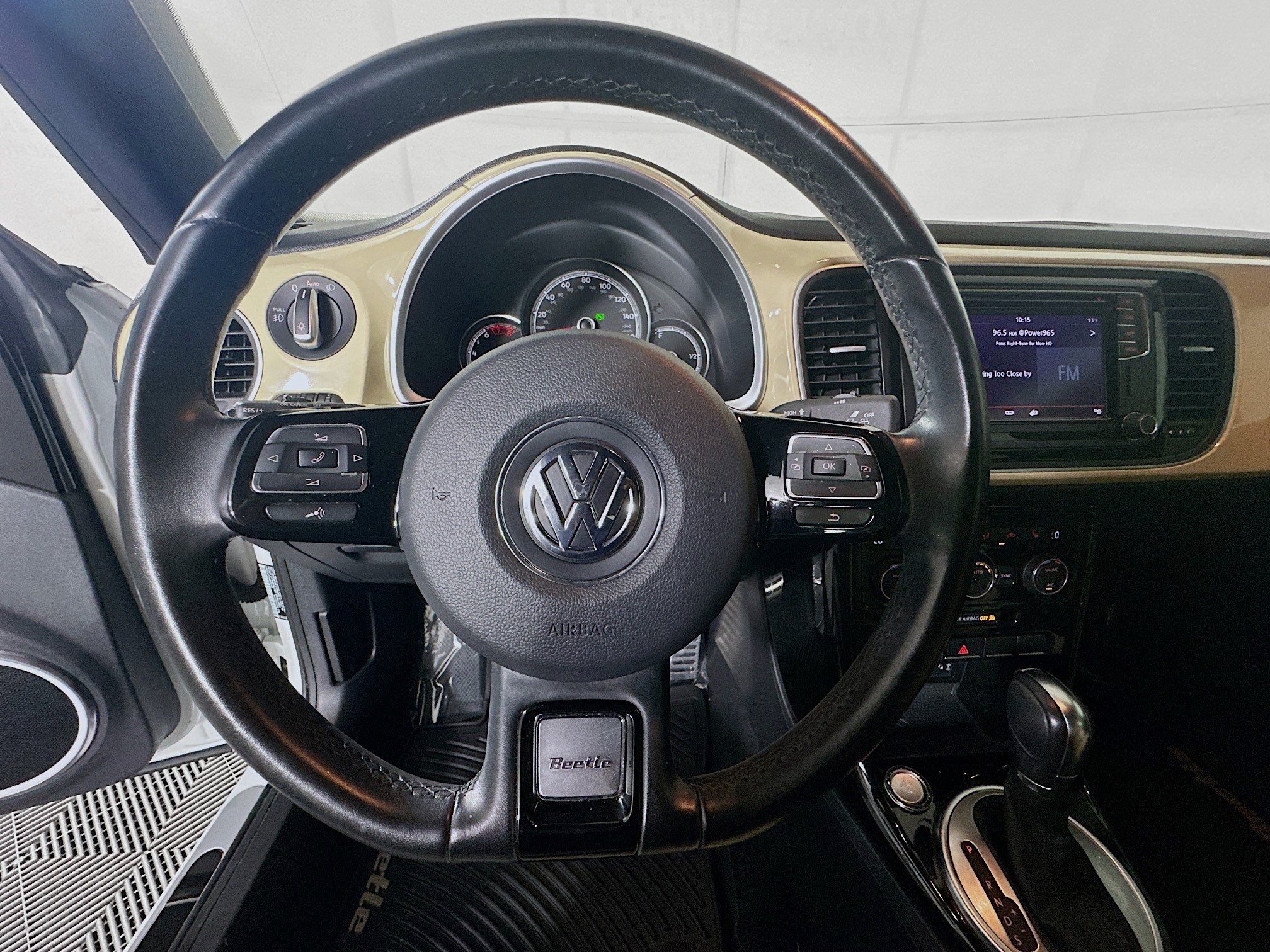 Used 2019 Volkswagen Beetle 2.0T Final Edition SEL FWD image 15