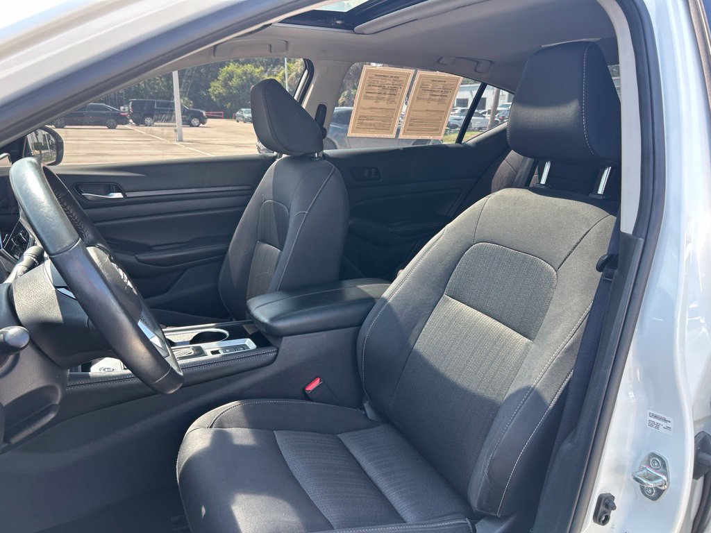 Certified 2024 Nissan Altima 2.5 SV w/ SV Premium Package FWD image 21