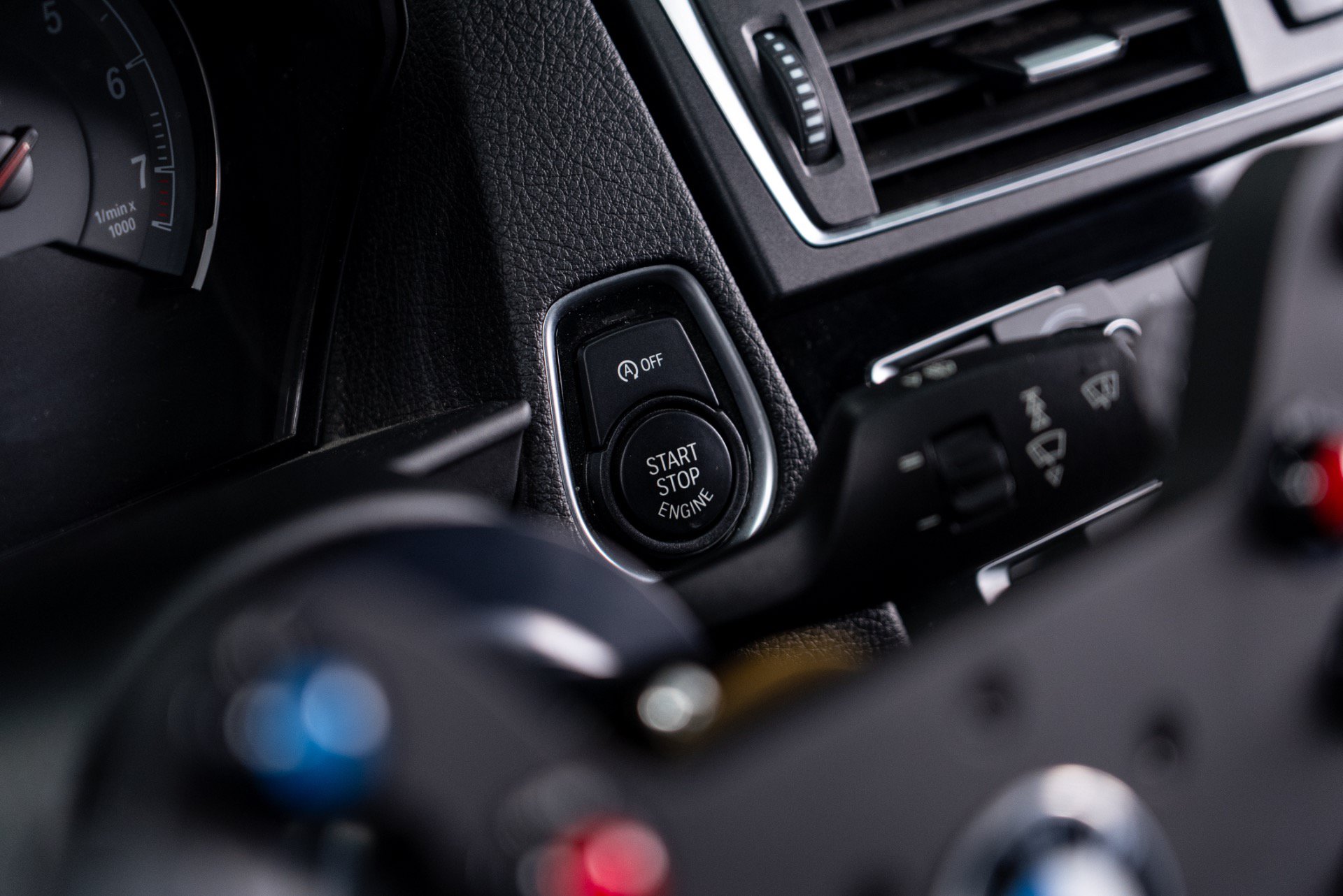 Used 2017 BMW M2 RWD image 57