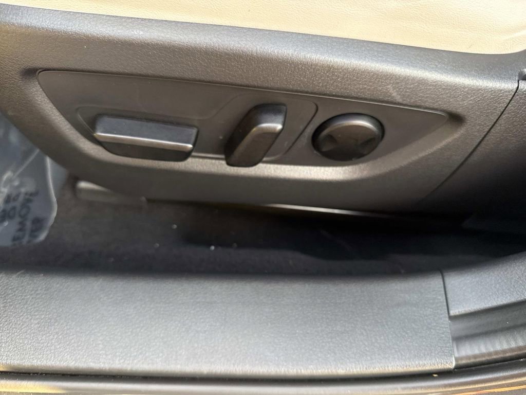 Used 2021 MAZDA CX-30 AWD 2.5 S w/ Premium Package image 27