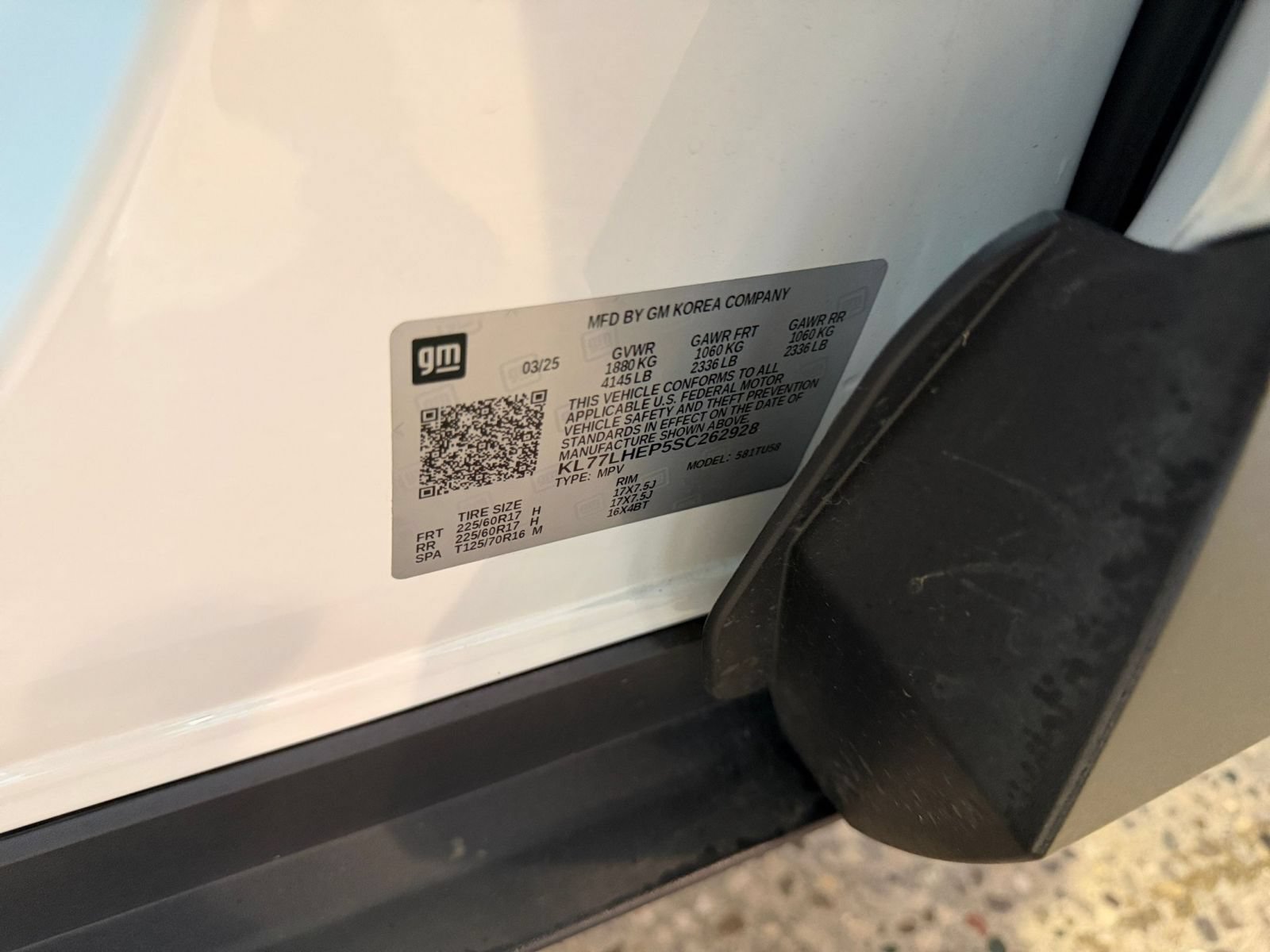 Used 2025 Chevrolet Trax LT w/ LT Convenience Package FWD image 27