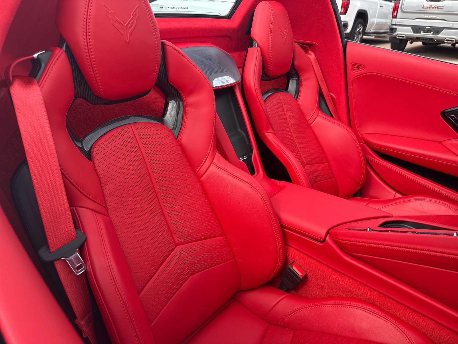 Used 2024 Chevrolet Corvette Stingray Premium Conv w/ Z51 Performance Package RWD image 27