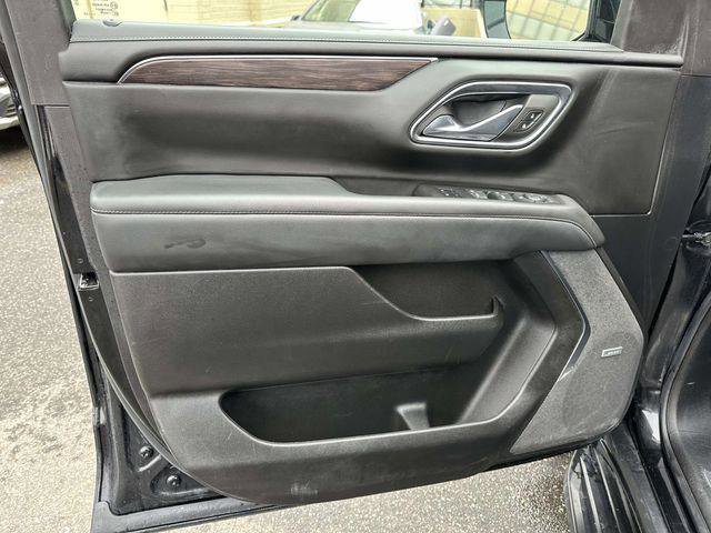 Used 2023 Chevrolet Suburban LT image 12