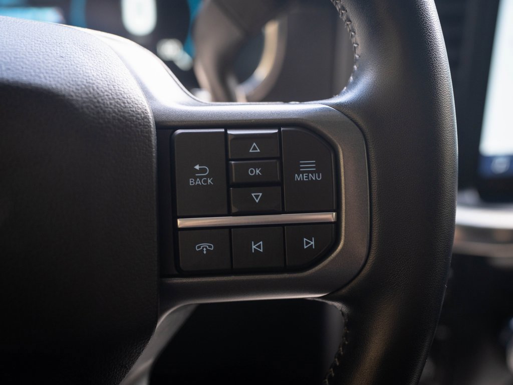 Used 2022 Ford F150 Lariat w/ Trailer Tow Package image 23