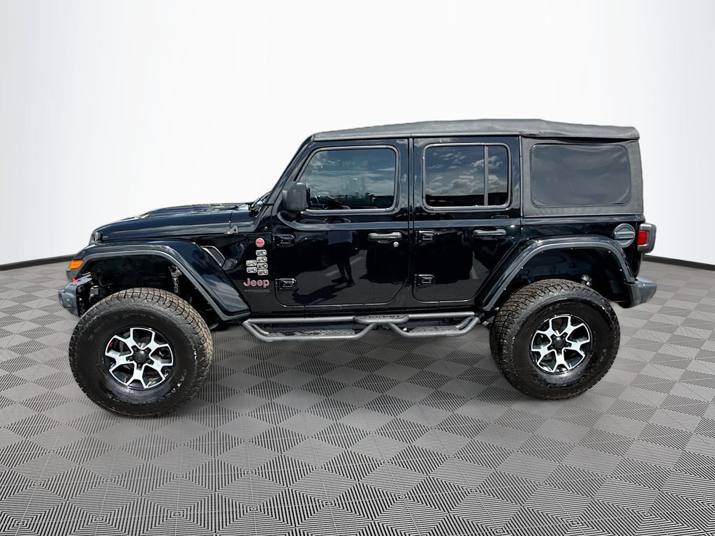 Used 2022 Jeep Wrangler Unlimited Rubicon AWD/4WD image 9