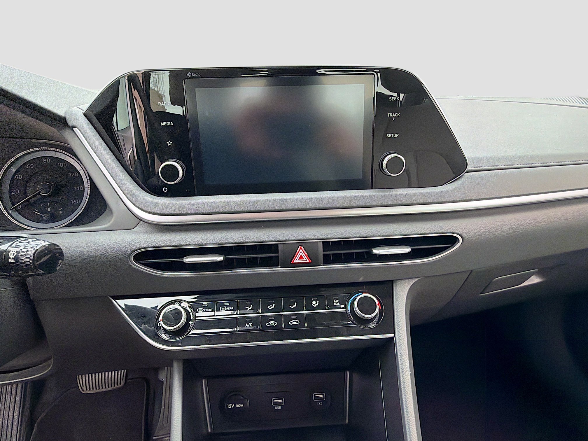 Used 2023 Hyundai Sonata SE w/ Preferred Accessory Package image 23