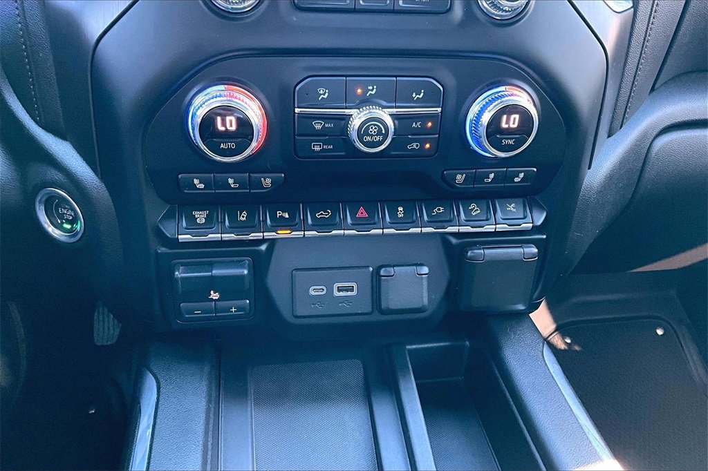 Used 2021 GMC Sierra 2500 AT4 w/ AT4 Premium Plus Package image 11