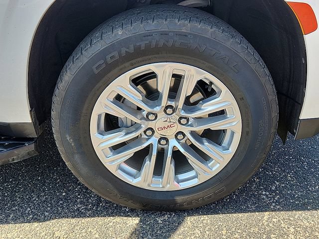 Certified 2024 GMC Yukon SLT w/ SLT Premium Package AWD/4WD image 7