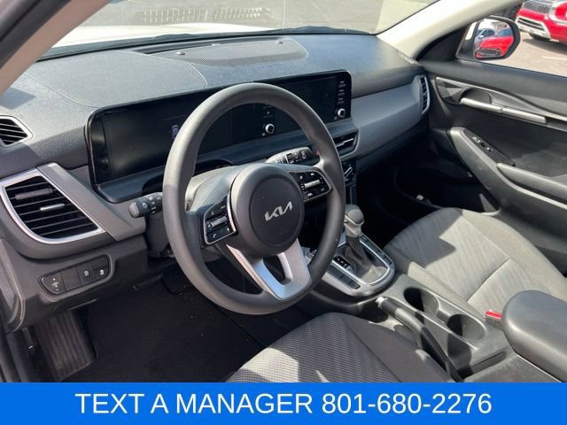 Used 2024 Kia Seltos LX AWD/4WD image 19