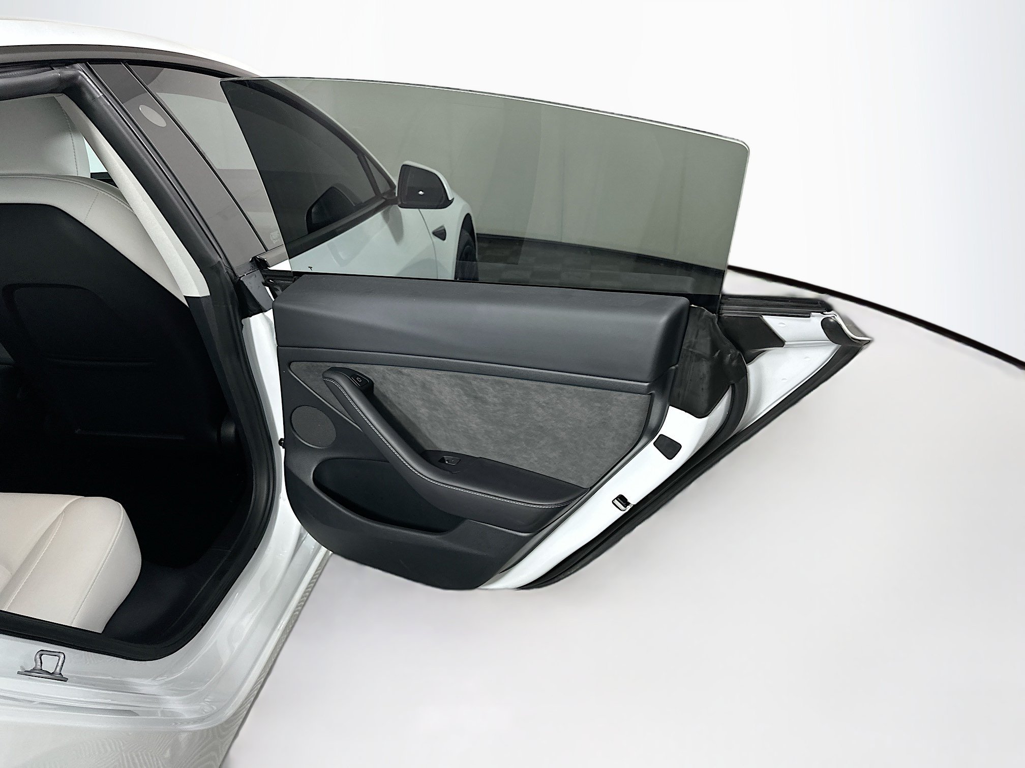 Used 2023 Tesla Model 3 Standard Range RWD image 30