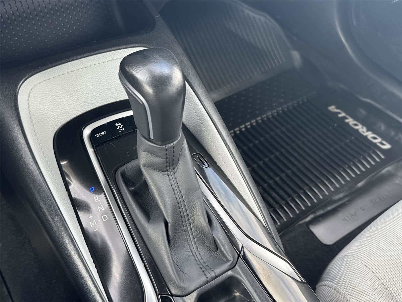 Used 2019 Toyota Corolla SE FWD image 19
