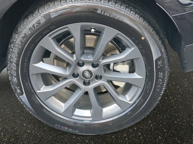 Used 2025 Land Rover Range Rover Sport SE image 35