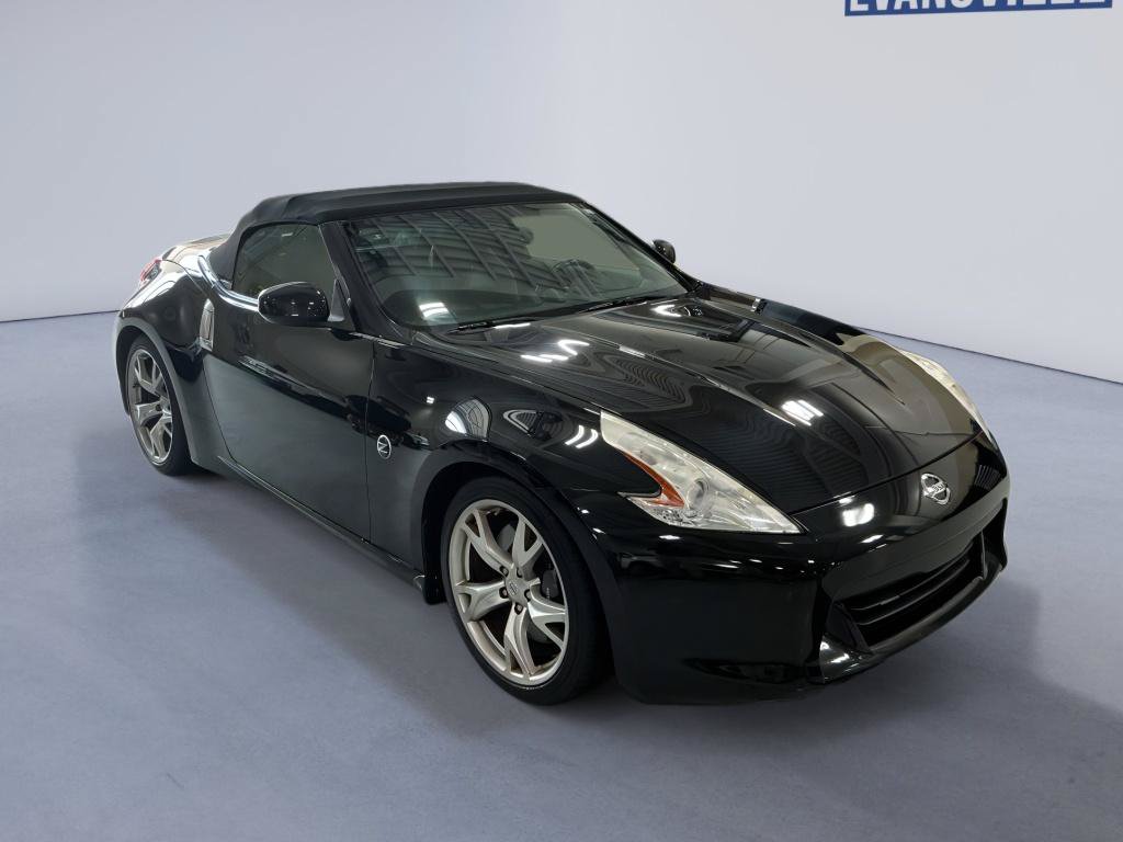Used 2012 Nissan 370Z Touring w/ Sport Pkg RWD image 3