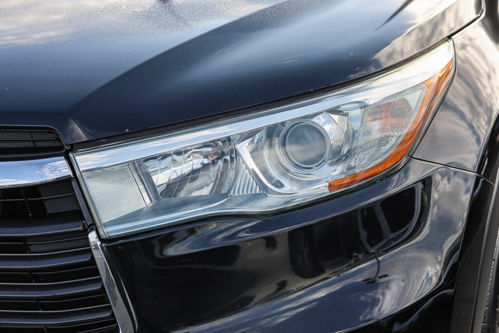 Used 2016 Toyota Highlander XLE FWD image 21
