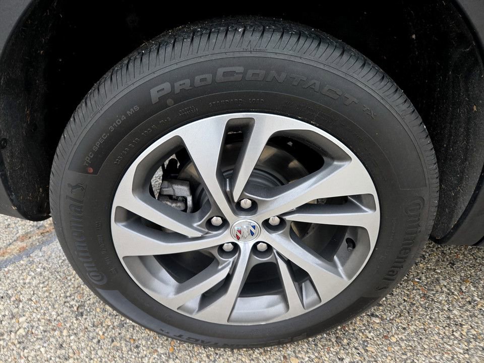 Used 2023 Buick Envision Essence image 34