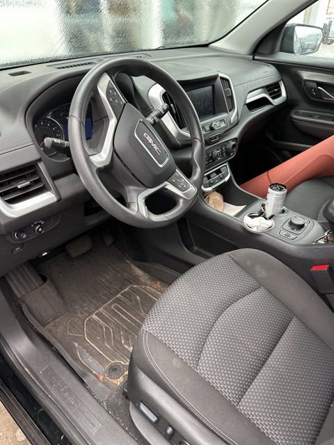 Used 2023 GMC Terrain SLE w/ Driver Convenience Package image 10