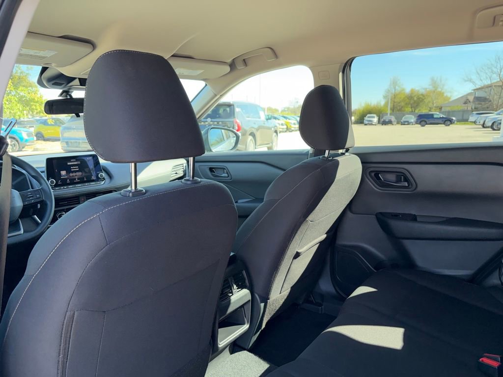 Used 2026 Nissan Rogue S image 23