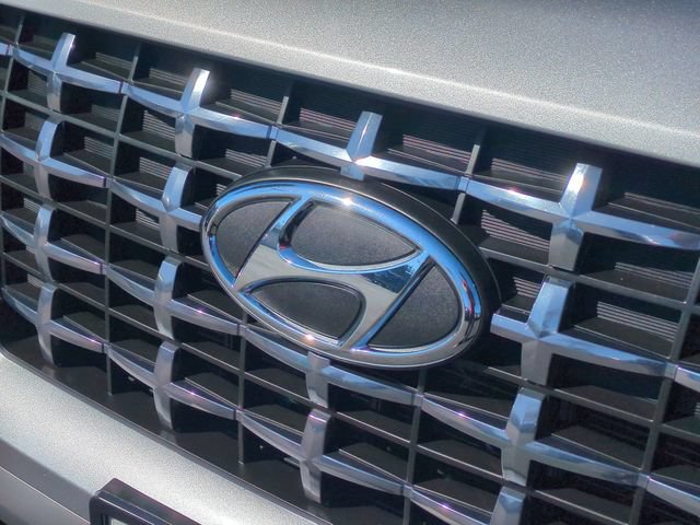 Used 2024 Hyundai Venue SEL FWD image 10