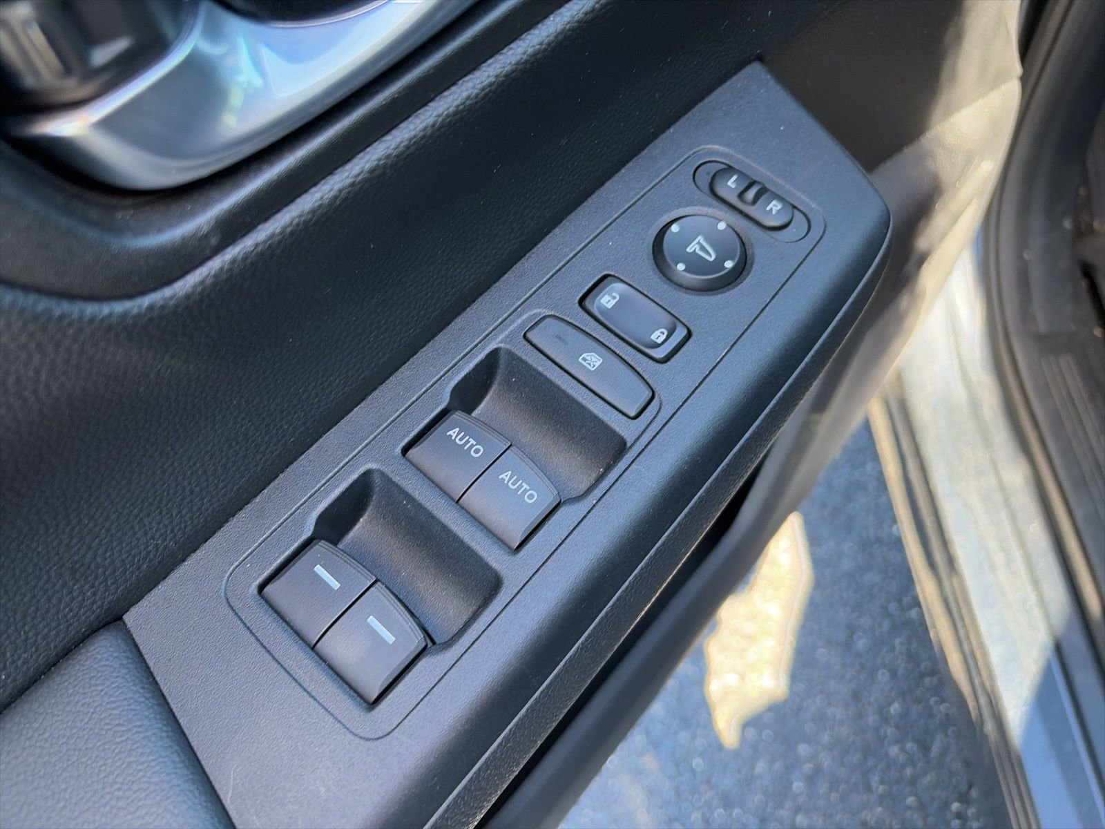 Used 2023 Honda CR-V Sport image 14