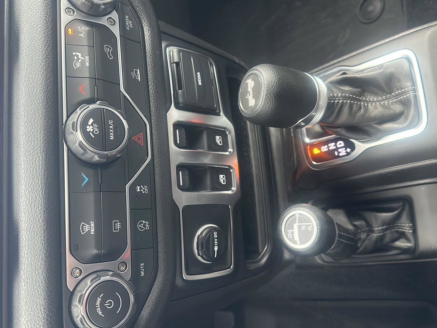 Used 2026 Jeep Wrangler Sport image 10