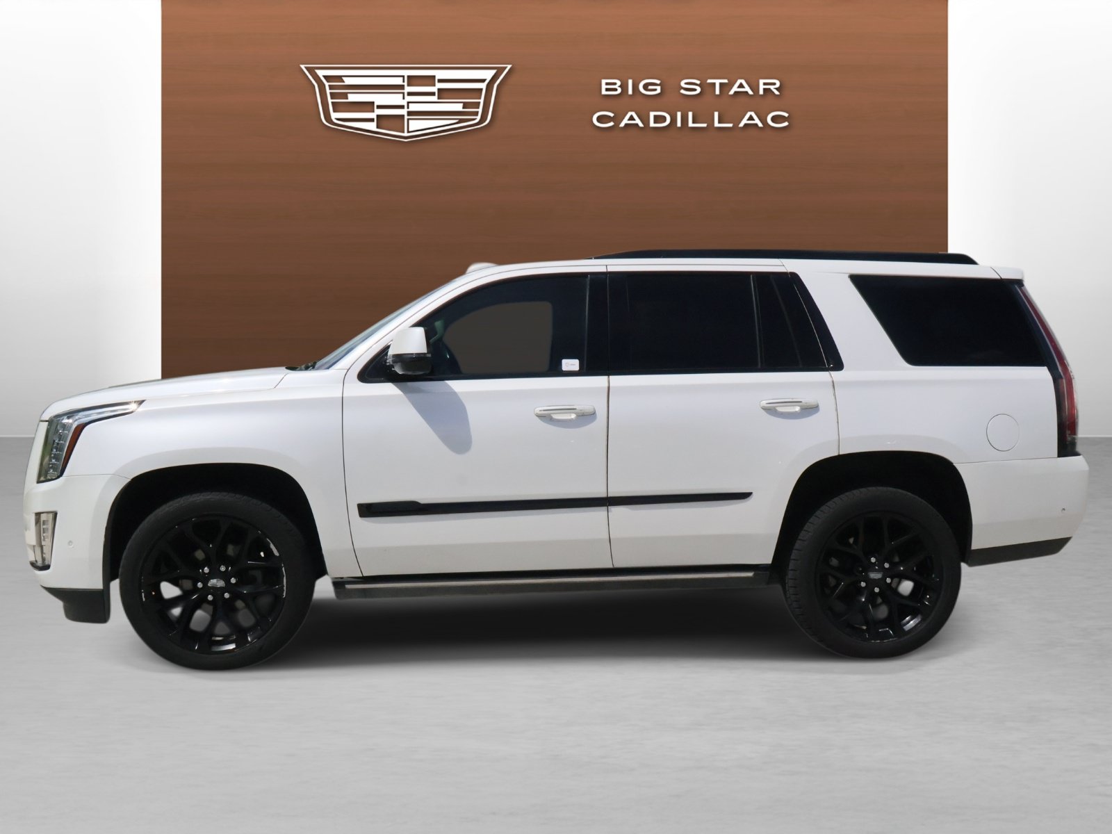 Used 2019 Cadillac Escalade Premium Luxury w/ LPO, Radiant Package RWD image 2