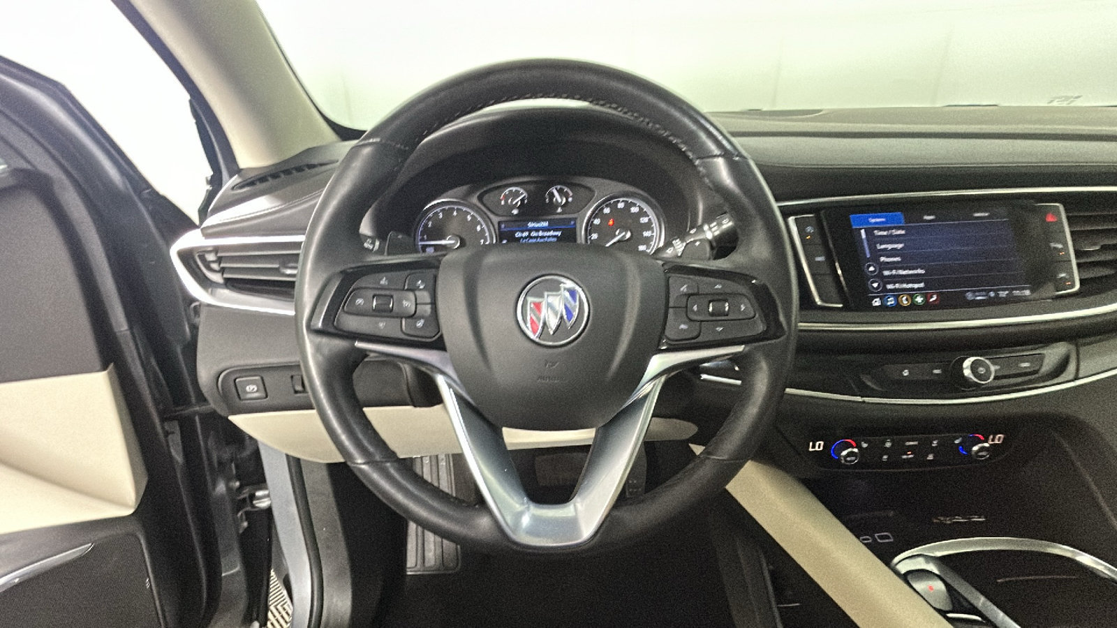 Used 2023 Buick Enclave Essence w/ Experience Buick Package AWD/4WD image 18