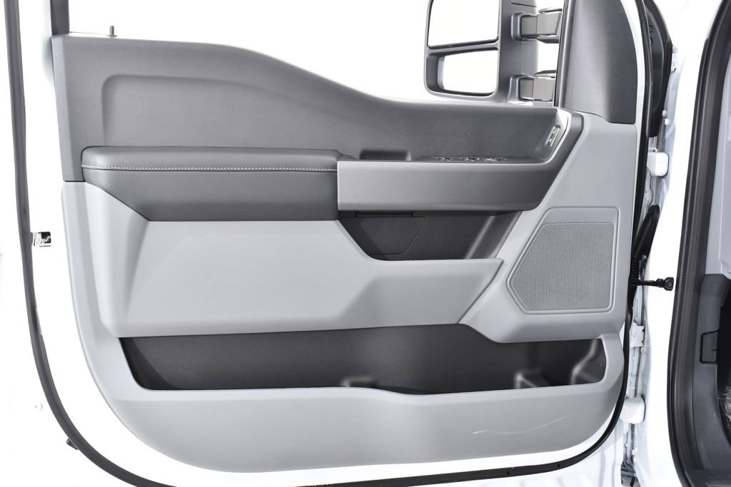 New 2026 Ford F350 XLT w/ FX4 Off-Road Package image 24